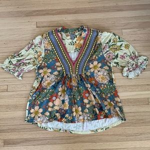 Bl-nk Stephanie Top. Size M.